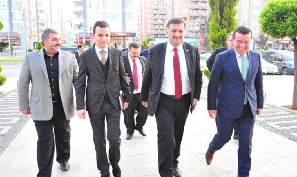 Rize Milletvekili Hasan Karal'dan Atakum Belediyesi'ne ziyaret