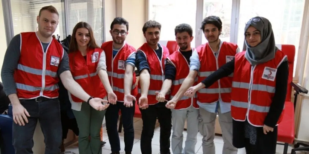 Gençlerden kan bağışı için meydan okuma!