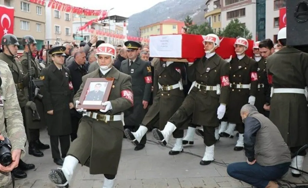 Giresun Şehidini gözyaşlarıyla uğurladı