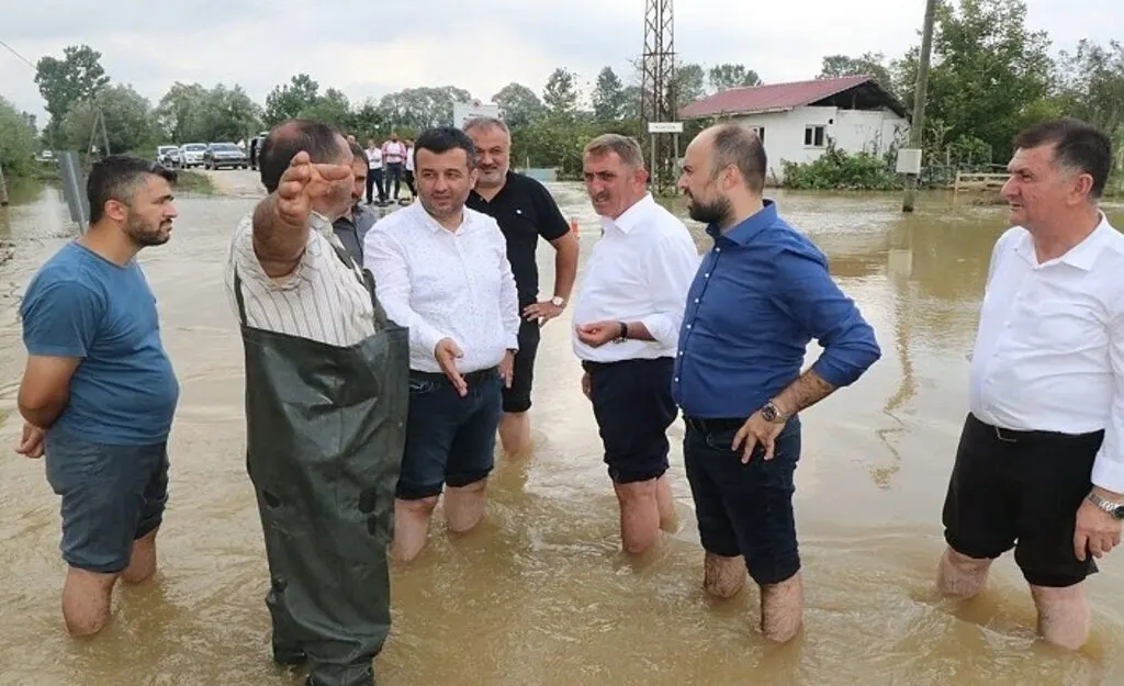 Milletvekili Köktaş, sel bölgesinde