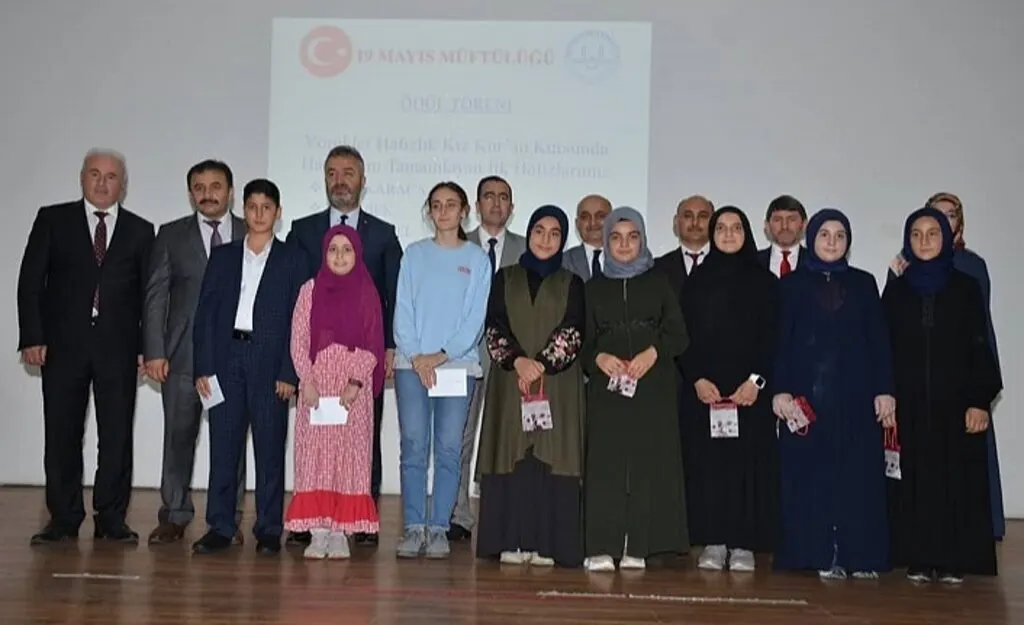 19 Mayıs İlçesinde  'Cami ve Hayat'  Konulu Konferans Düzenlendi