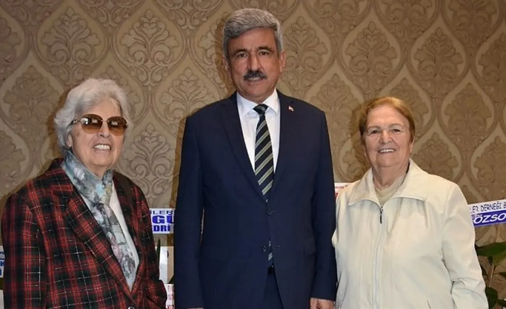 İbrahim Sadık Edis: Öğretmenlerimizin görevi kutsaldır