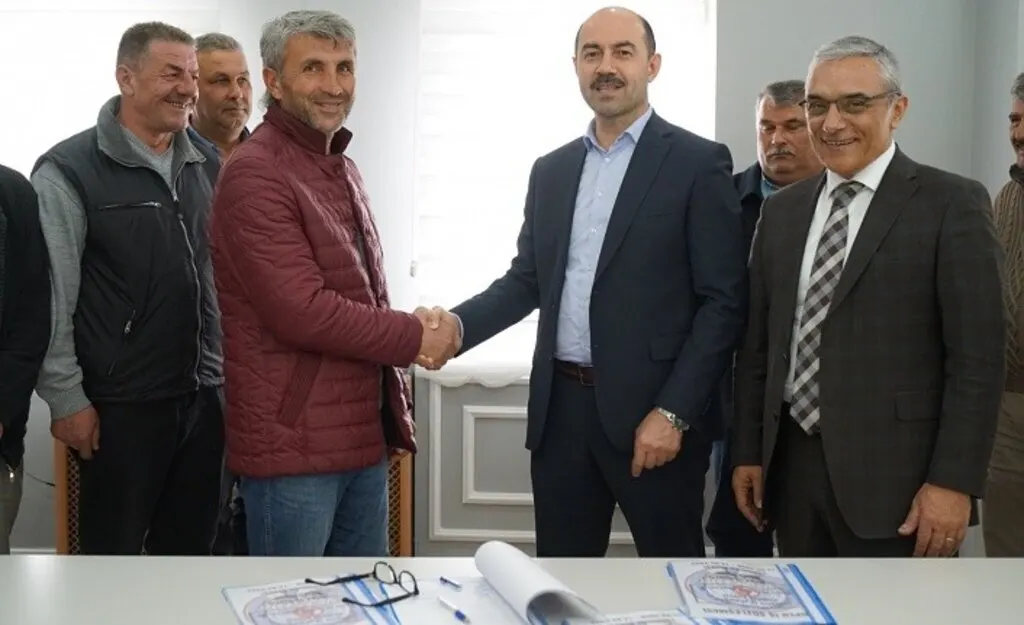 Terme Belediyesi'nde kadrolu işçiler için toplu iş sözleşmesi imzaladı