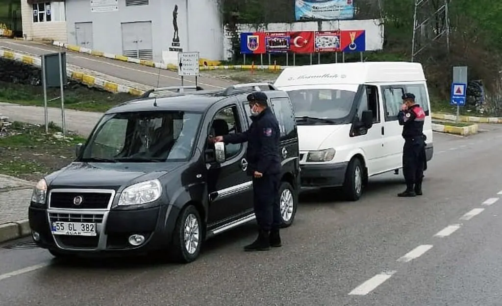 Samsun'da İzolasyon Kuralını İhlal Eden 8 Şahsa İdari İşlem