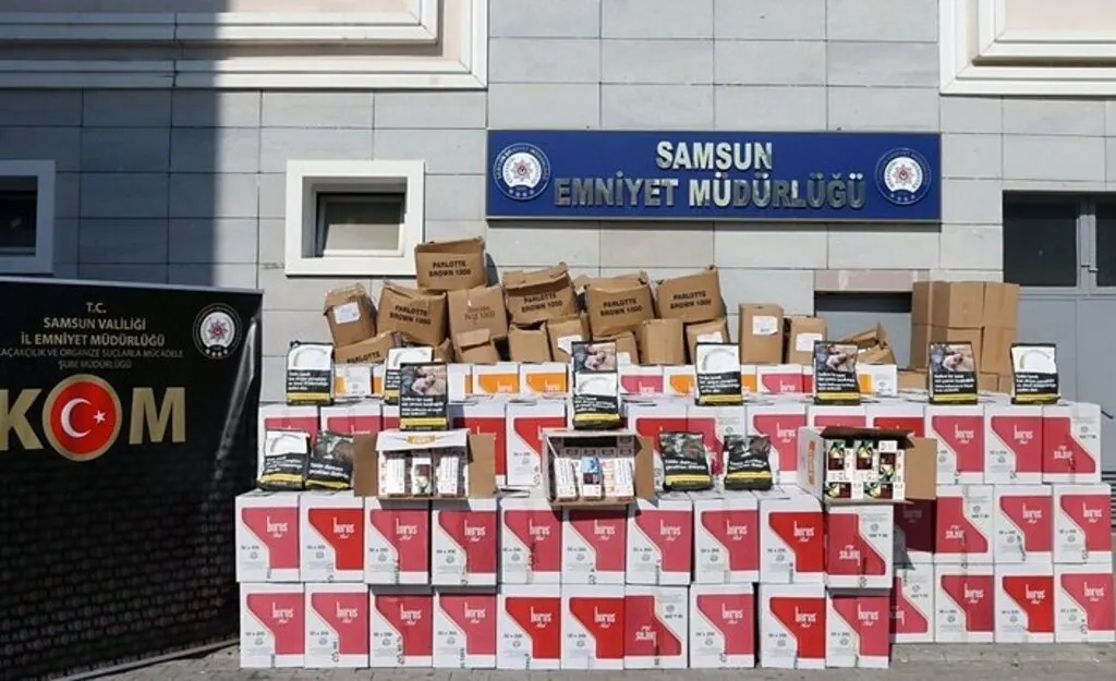 Samsun'da 4 milyon 230 bin bandrolsüz boş makaron ele geçirildi