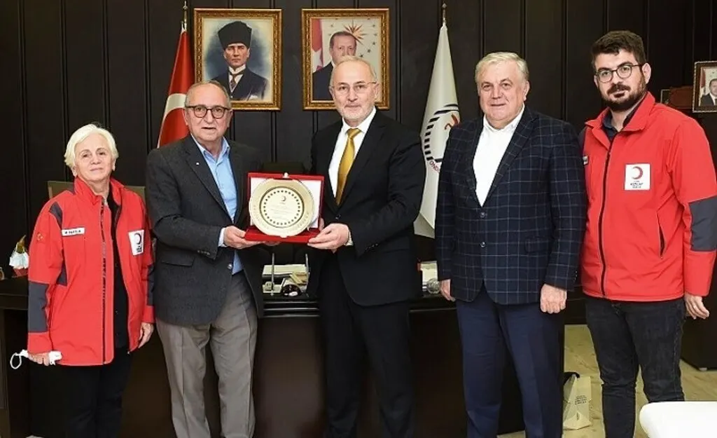 Türk Kızılay Samsun Şube Başkanlığı'ndan OMÜ’ye Teşekkür Belgesi