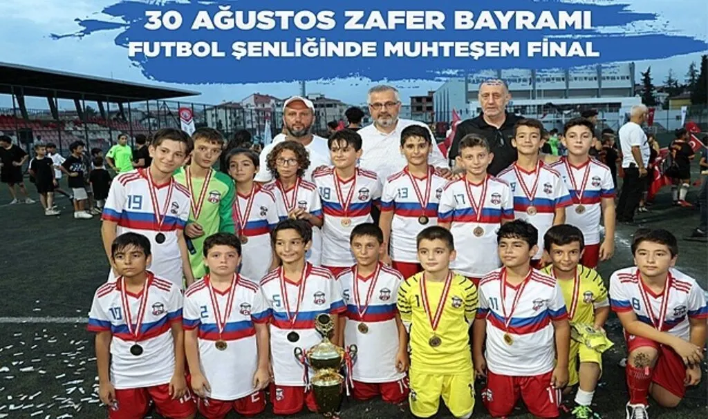 30 Ağustos Zafer Bayramı futbol şenliğinde muhteşem final