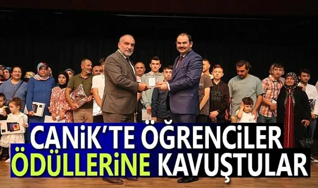 Canik'te Öğrenciler Ödüllerine Kavuştu