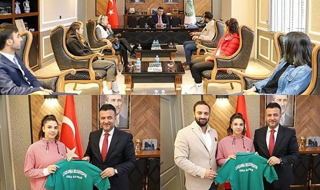 Dünya Şampiyonu Milli Sporcu Esra Bayrak Çarşamba Belediyespor'a imza attı