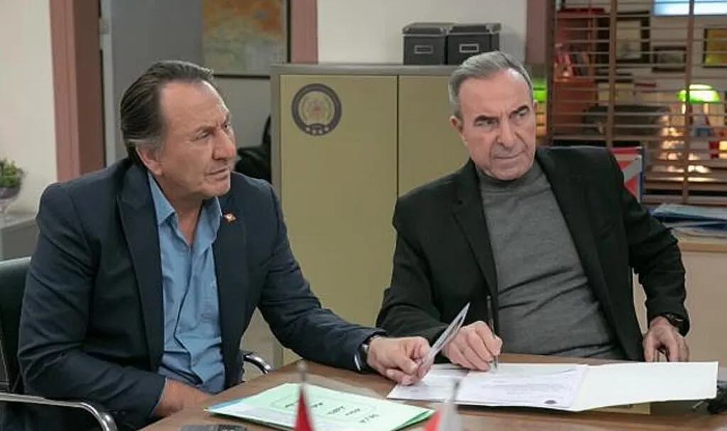 Arka Sokaklar final mi yaptı? Arka Sokaklar neden oynamıyor?