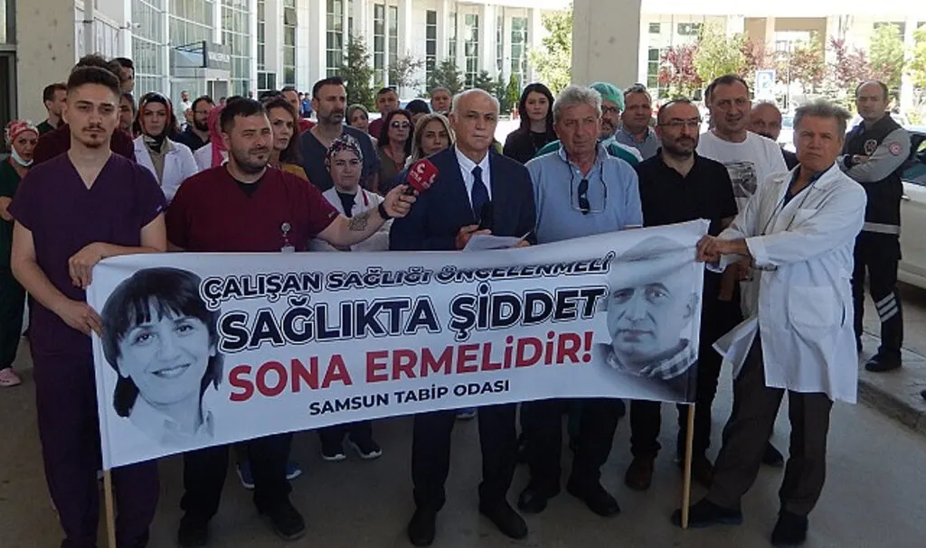 Doktor Ekrem Kayaalp'in darp edilmesine meslektaşlarından tepki!