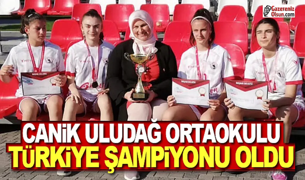 Türkiye'nin Gururu Samsun Canik Uludağ Ortaokulu 