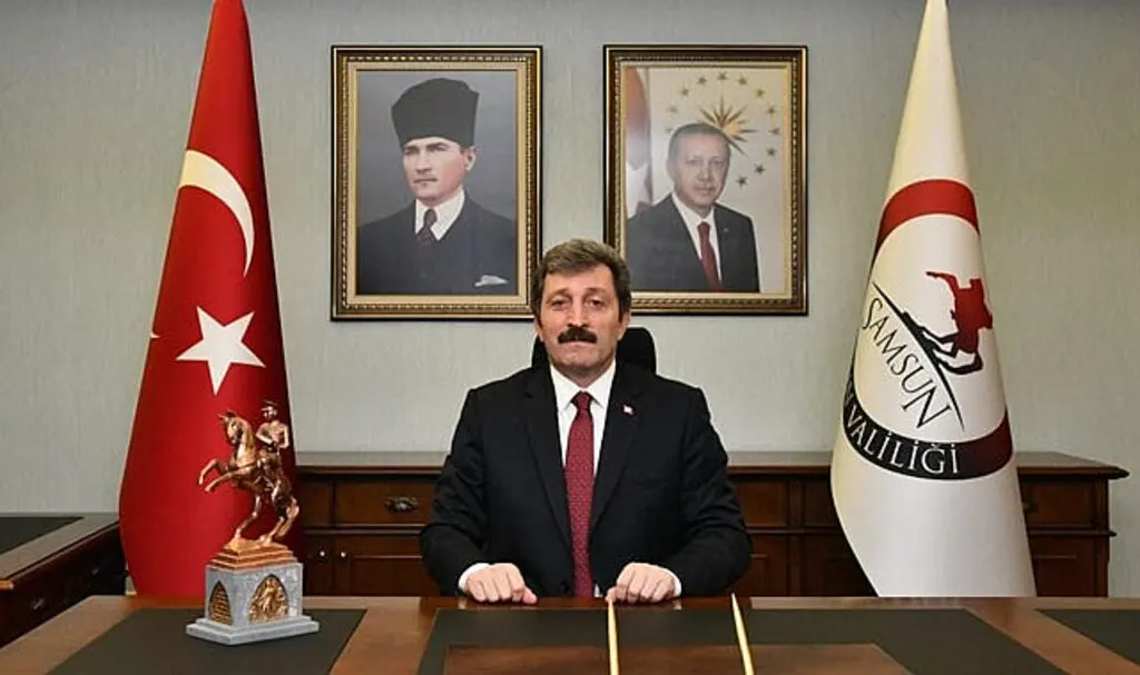 Samsun Valisi Orhan Tavlı göreve başladı