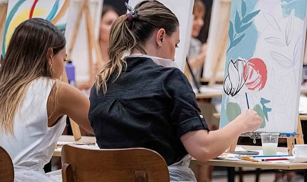 Mimarlar Sanat Atölyesi için Skyland HOM'da Buluştu