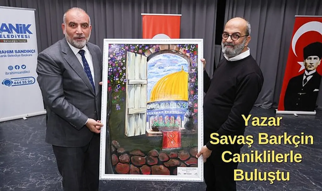Yazar Savaş Şafak Barkçin'e Canik'te yoğun ilgi