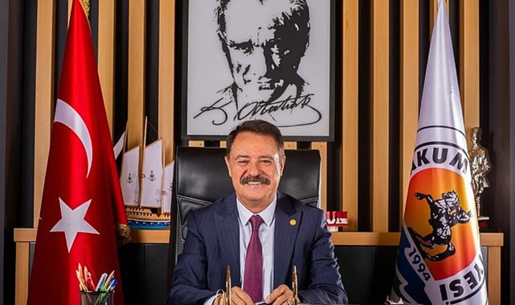 Atakum Belediye Başkanı Cemil Deveci'nin yeni yıl mesajı