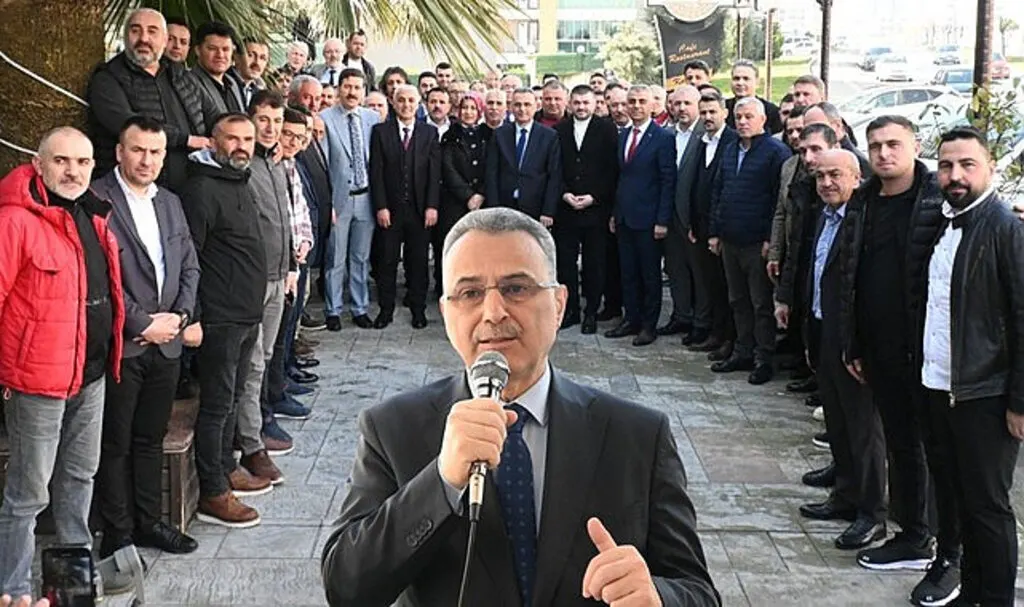 İhsan Kurnaz esnafa söz verdi! Ayda bir kez ziyaret edeceğim