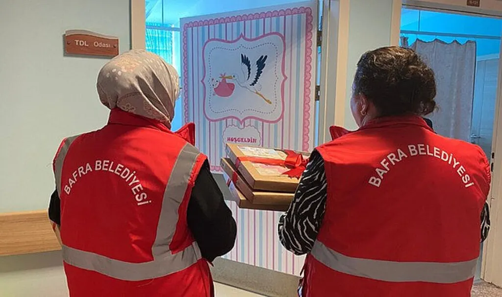 Yeni doğan bebeklerin ilk hediyesi Bafra Belediyesi'nden