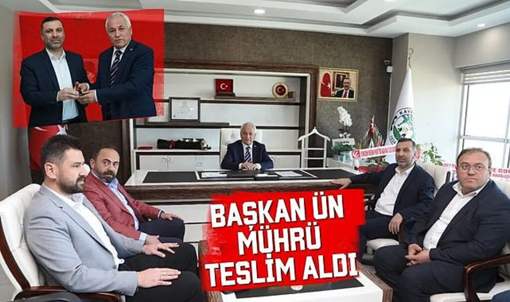 Kavak Belediye Başkanı Şerif Ün Mührü Teslim Aldı