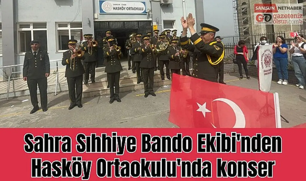 Sahra Sıhhiye Bando Ekibi'nden Hasköy Ortaokulu'nda konser