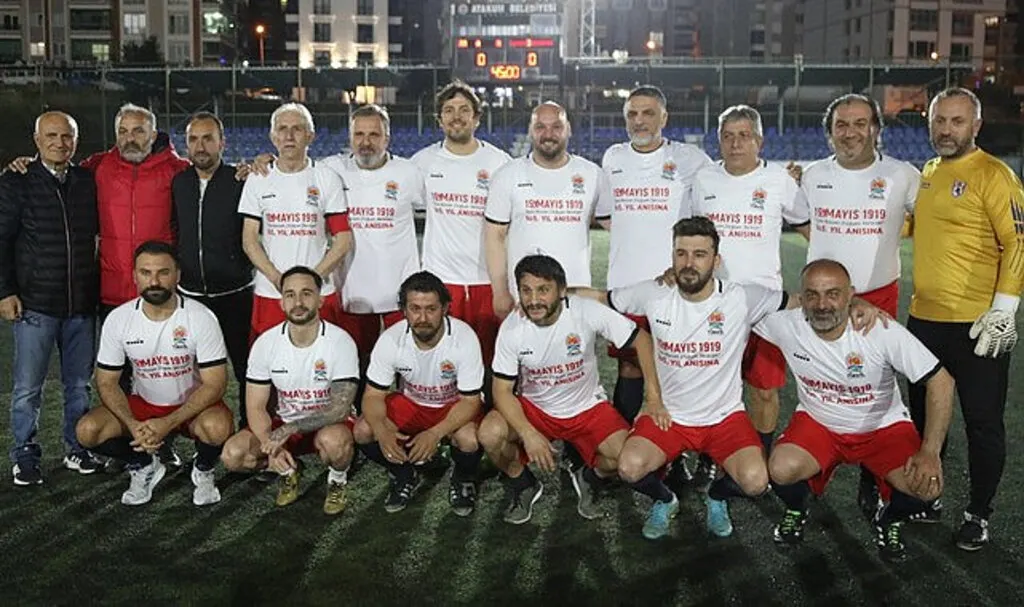 Efsane futbolculardan Atakum’da futbol şöleni