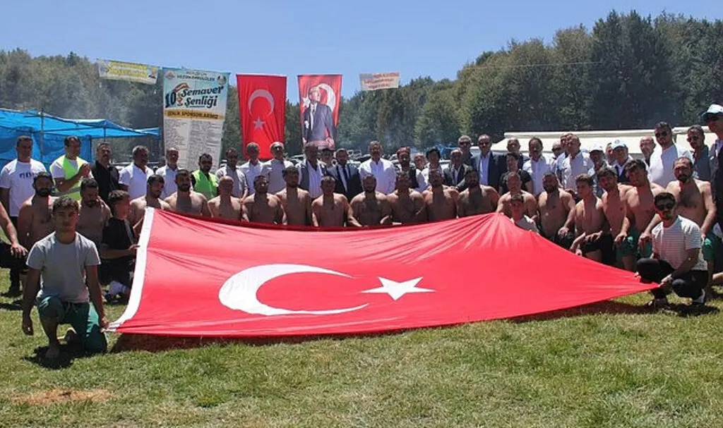 Vezirköprülüler Semaver Festivali ve Güreş Müsabakasında buluştu