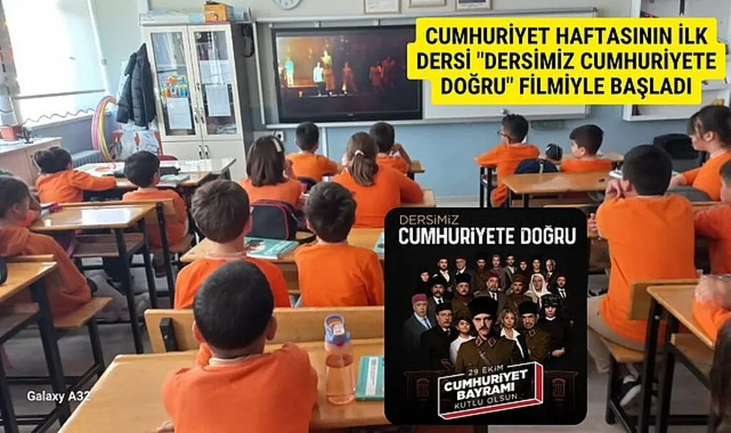 Samsun'da Tüm Okullarda Öğrencilere Dersimiz Cumhuriyete Doğru Filmi İzletildi!