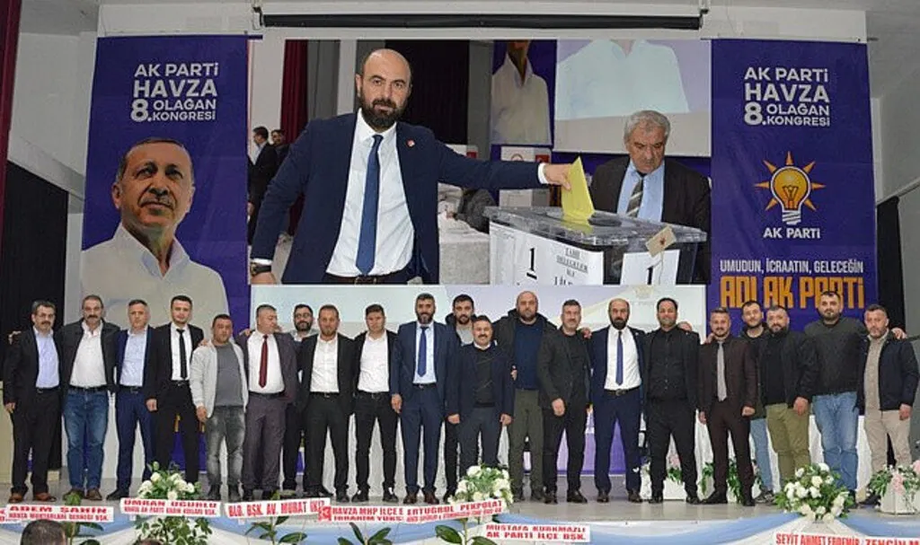 Aziz Pekşen başkanlığında AK Parti Havza İlçe Yönetim Kurulu Üyeleri