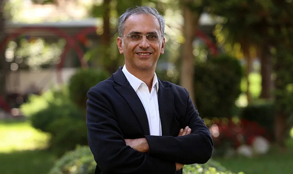 Röportaj : Suriyelilerin dönüşüyle Türkiye'de işsizlik azalır mı? konut kiraları düşer mi?