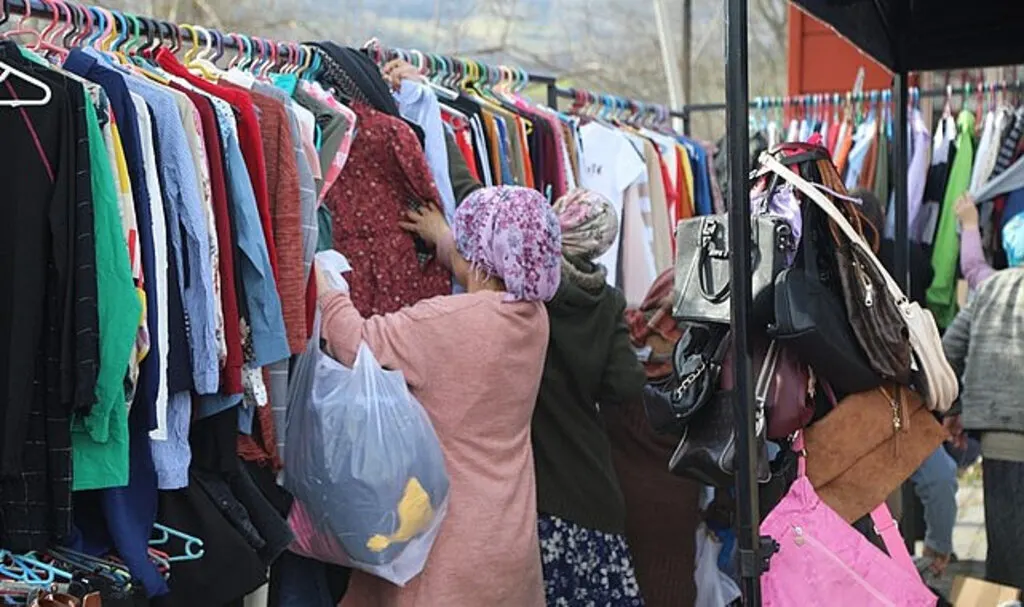 Samsun'da Atakum Belediyesi'nin gezici mağazası Sarıtaş Mahallesi’nde