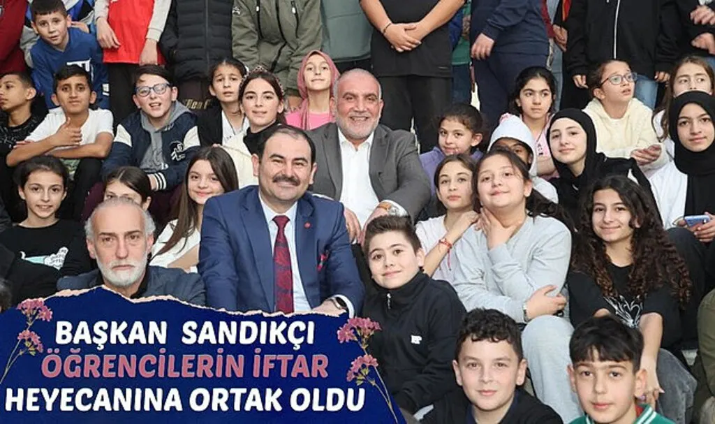 Başkan Sandıkçı Öğrencilerin Yüzünde Gülücük Açtırdı