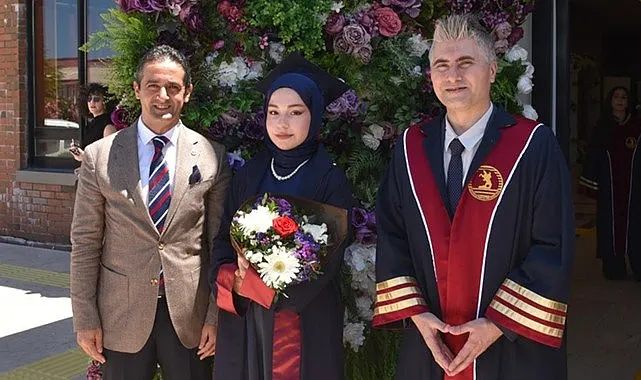 Mimarlar ve Şehir Plancıları Mimarlık Fakültesi'nden mezun oldu 2025