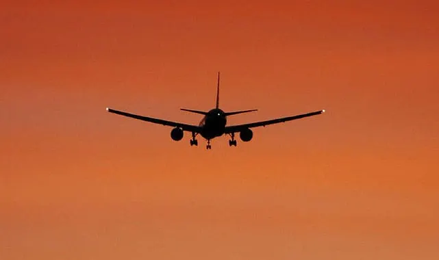 Rusya'da yolcu uçağı düştü içinde 5'i çocuk 43 yolcu ve 6 mürettebat bulunuyor