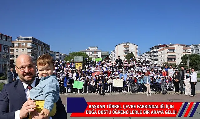 Başkan Türkel çevre dostu öğrencilerle çöp topladı
