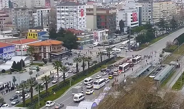 Samsun'da Ramazan bayramı etkisi şehir kilit caddeler insan seli
