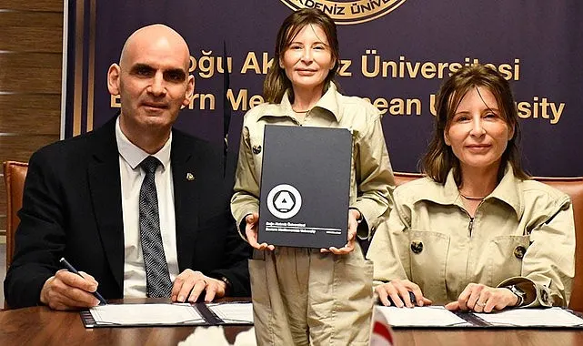 İş birliği imzalarını İstanbul Lider Koleji İcra Kurulu Başkanı Filiz Kepme attı