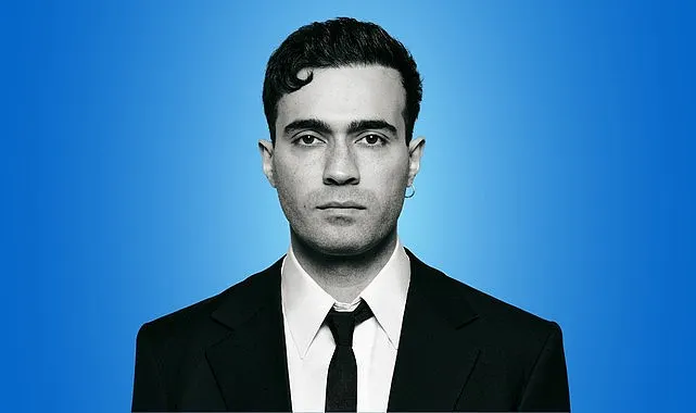Mert Demir Biterse Hatıran Şarkı Sözleri, Mert Demir kimdir?
