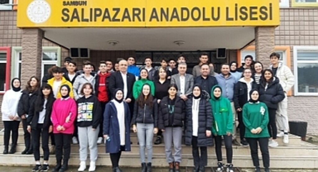 Bilgisayar Mühendisleri Odası'ndan Salıpazarı'nda meslek tanıtımı