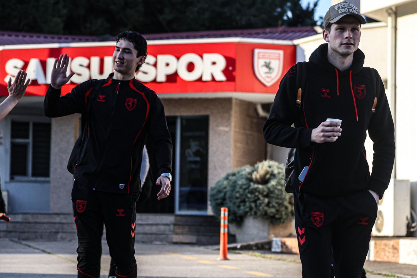 Samsunspor Galatasaray maçı için İstanbul'a hareket etti