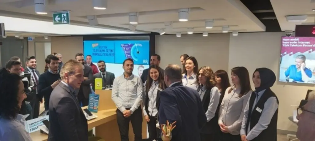 Türk Telekom’un yenilenen  Atakum Müşteri Merkezi Hizmete Girdi
