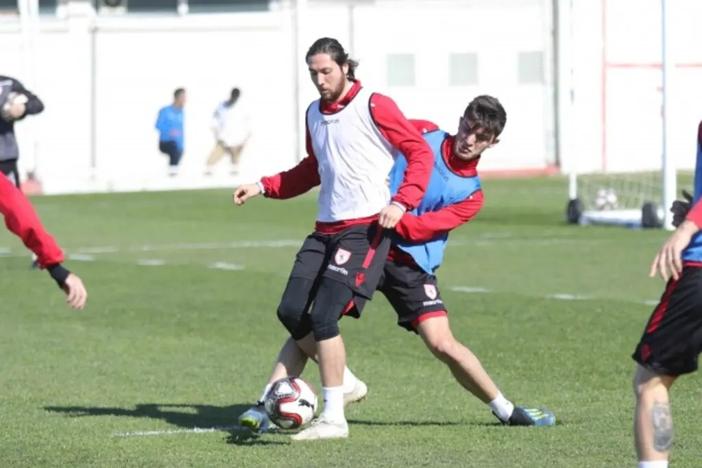 Yılport Samsunspor Antrenmanında Tatlı Sürpriz.