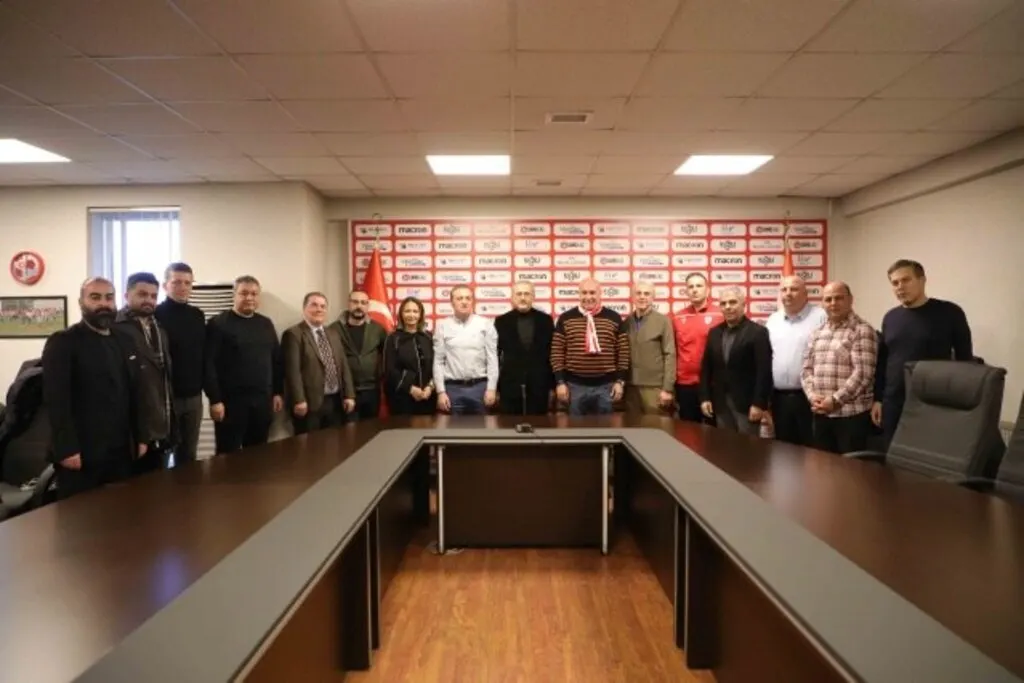 Samsunspor Derneği'nde görev dağılımı yapıldı