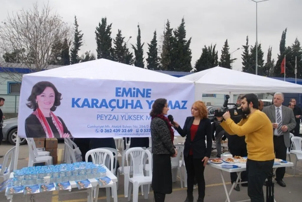 Herkes bu çatının altında buluştu!