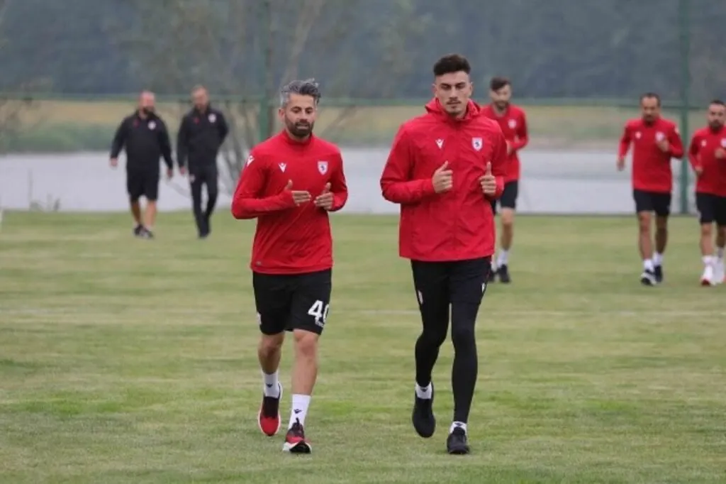 Samsunspor Bolu Kampı'nda ilk antremanını yaptı