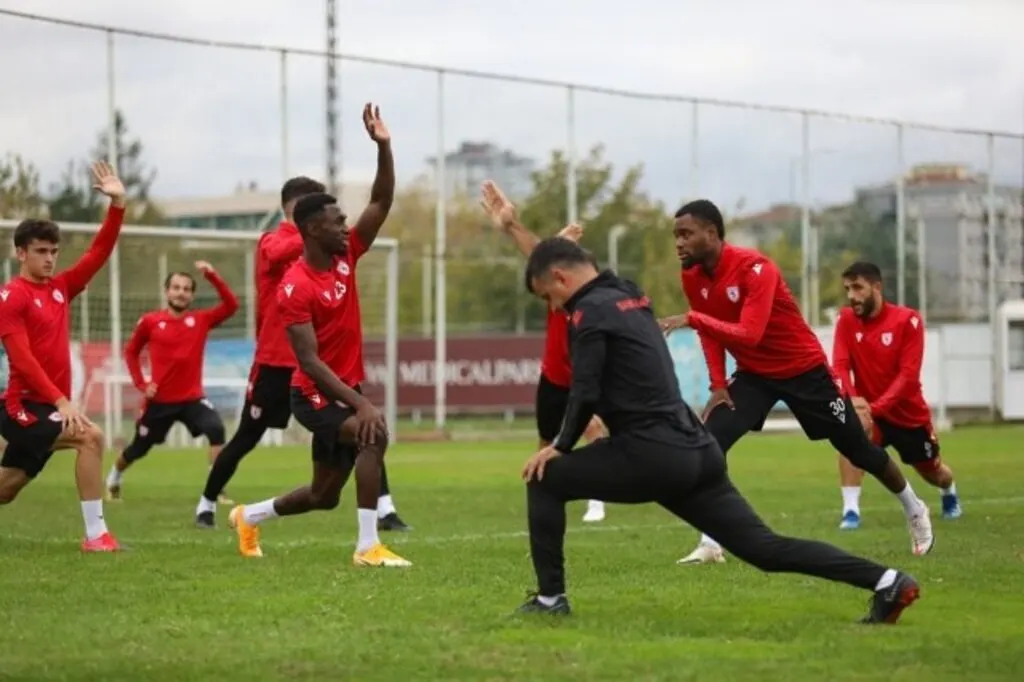 Samsunspor Akhisarspor maçı hazırlıklarını sürdürüyor