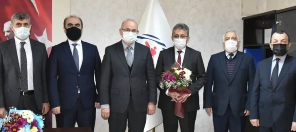 OMÜ Mühendislik Fakültesi Dekanlığı'nda Görev Değişimi