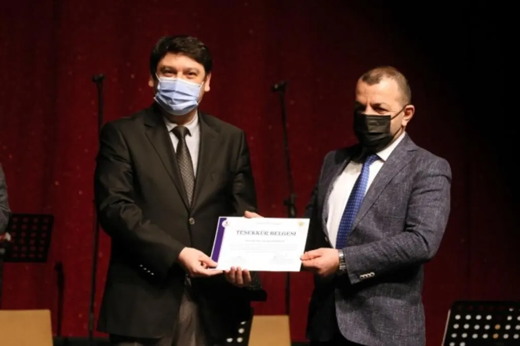 8 Mart Dünya Kadınlar Günü: Sanatın Işığında Kadın