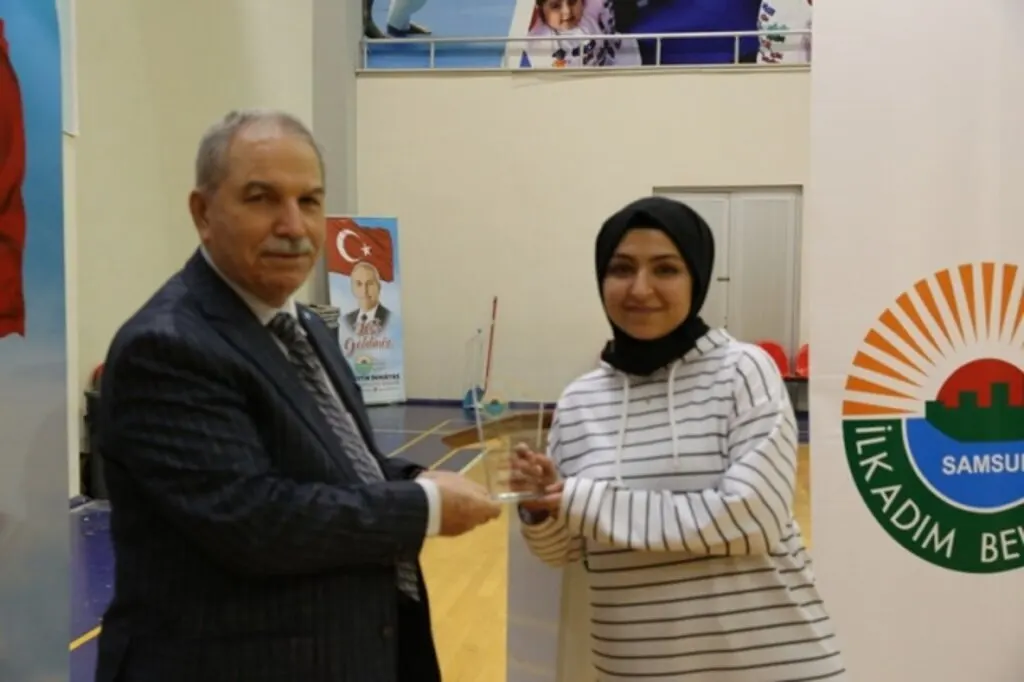 İlkadım Birimler Arası Voleybol Turnuvası'nın Şampiyonu Mali Hizmetler Müdürlüğü Oldu
