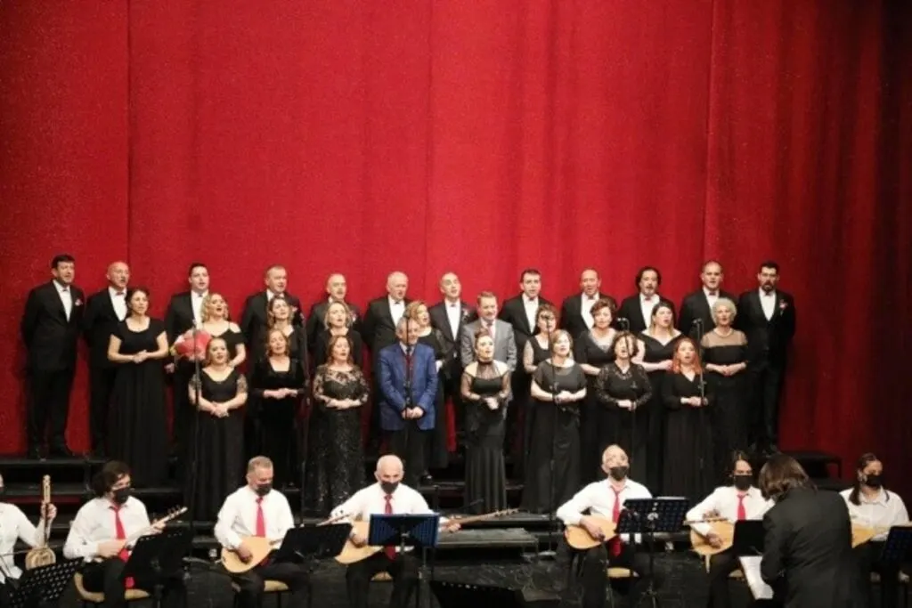Atakum Belediyesi Türk Halk Müziği Korosu’ndan muhteşem konser