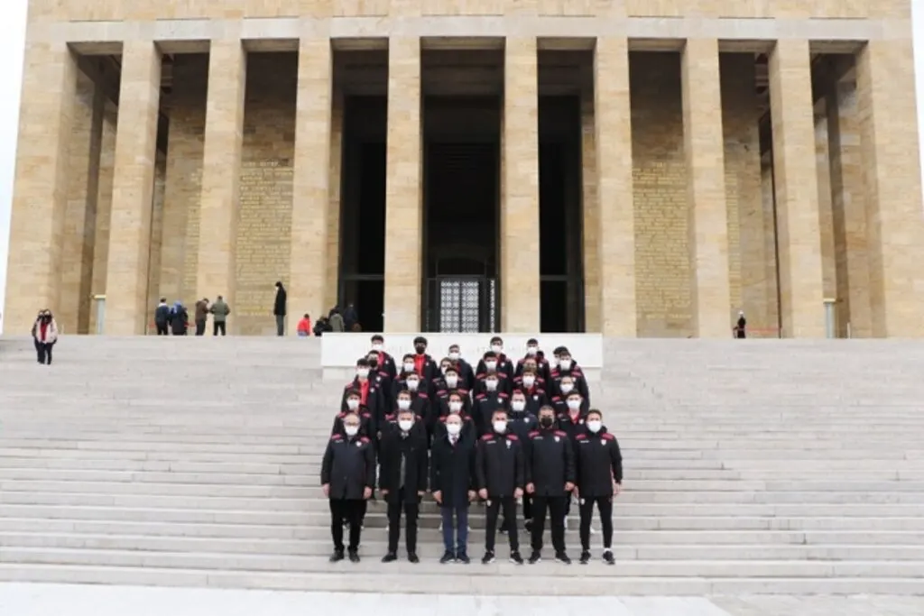 Yılport Samsunspor U19 Anıtkabir'de